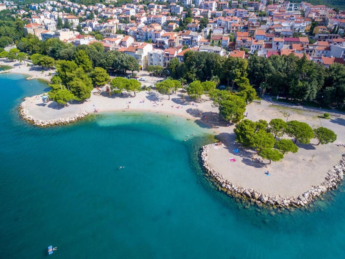 Apartment Robert Crikvenica Buitenkant foto
