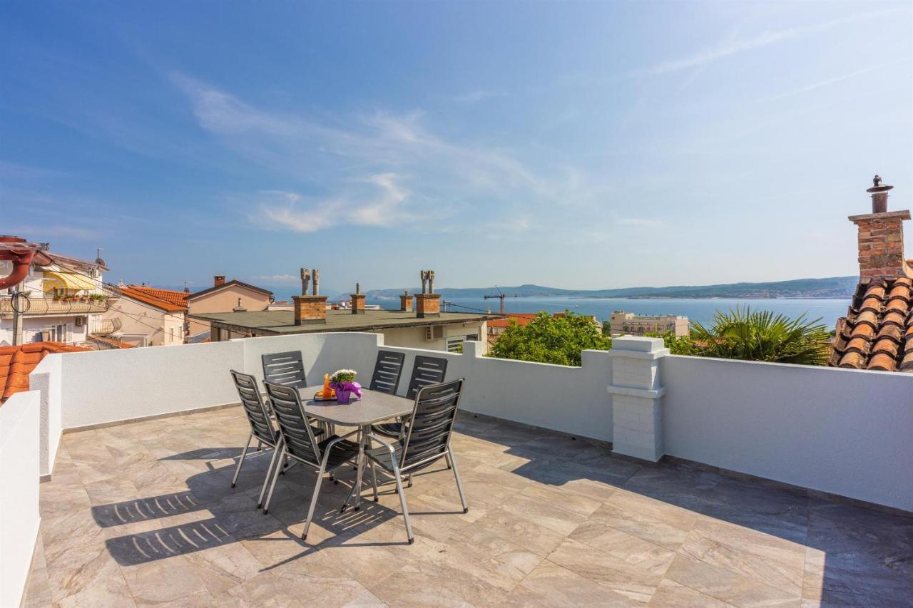 Apartment Robert Crikvenica Buitenkant foto