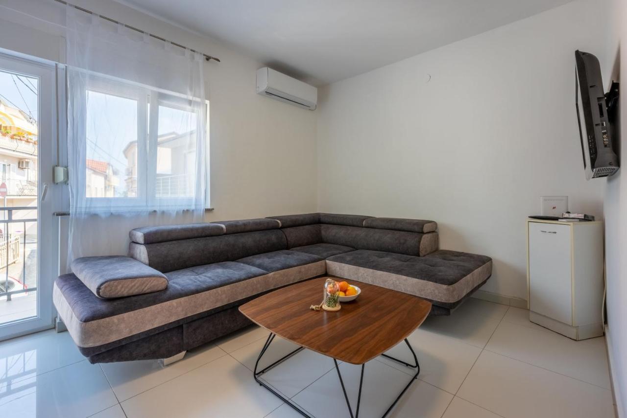 Apartment Robert Crikvenica Buitenkant foto