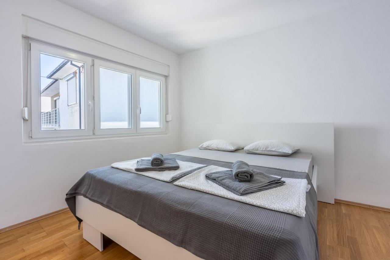 Apartment Robert Crikvenica Buitenkant foto